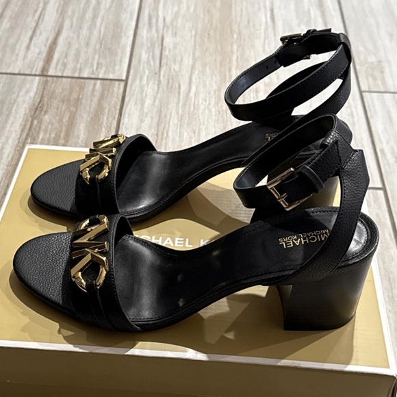 Michael Kors Reed Block Heel Black Sandal - Picture 4 of 9